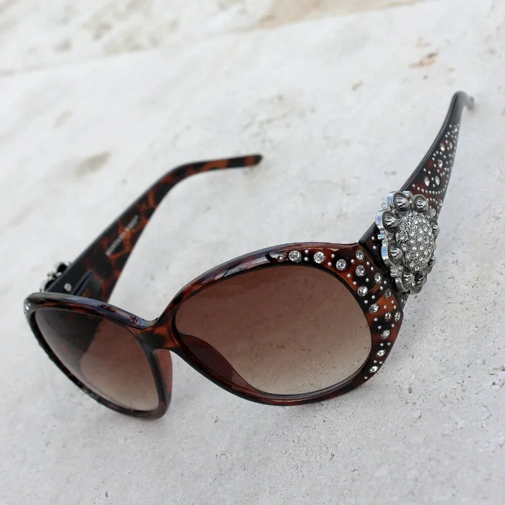 Montana West Sunglasses in Leopard w/Silver Swirl Flower Concho Accents